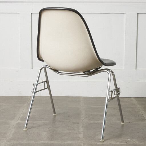 【発送の場合は即購入不可】 Herman Miller イームズ サイドシェルチェア ヴィンテージ スタッキングベース FRP Eam