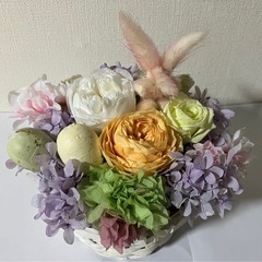 イースターに先駆けて作成したプリザーブドフラワーの置きかざりです。の画像
