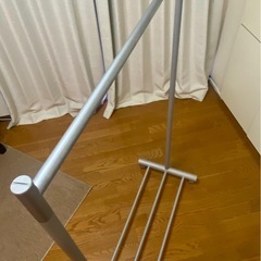 無印良品　ハンガーラックの画像