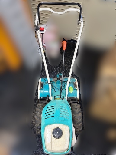 お話中　クボタ耕運機