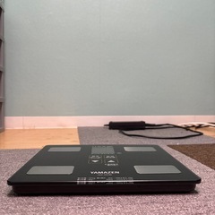 山善(YAMAZEN) 体重体組成計　体重計  HCF-355 ブラックの画像