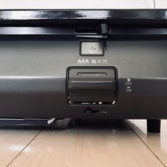 グリルなしガスコンロ  リンナイ  [2口 /右強火 /プロパンガス] ブラックトーン RT64-2H6S-R_LP  使用期間約半年の画像