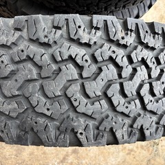 ランドクルーザー　タイヤ　　285-75-16    ４本セット の画像