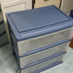 衣装ケースの画像