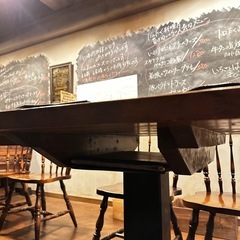 【ダイニングテーブル2台】残り1台ですの画像