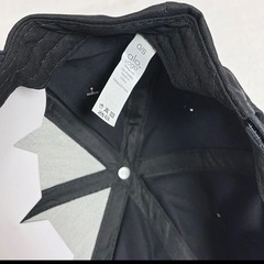 alo ロゴ刺繍 ベースボールキャップ 帽子 ブラック 黒 男女兼用 キャップ alo 帽子の画像