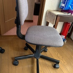 オフィスチェアの画像