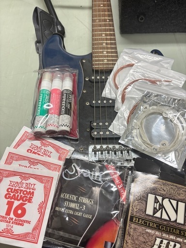 ギター3本セット（エレキ2本・エレアコ1本）＋Ibanezアンプ・メンテナンス用品多数 ギター3本セット（エレキ2本・エレアコ1本）＋Ibanezアンプ