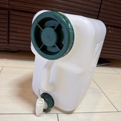 ウォータータンク★ポリタンク10リットルの画像