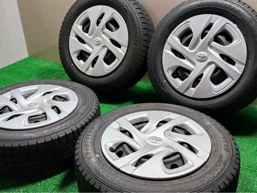 最終値引き　アクア 純正 15インチ グッドイヤー アイスナビ8 185/65R15バリ溝 格安