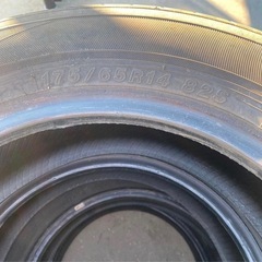 175/65/14 タイヤの画像