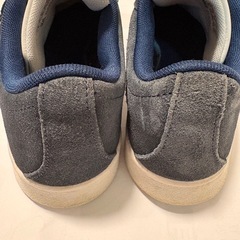 アディダススニーカー24.5ネイビーの画像