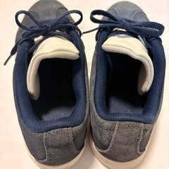 アディダススニーカー24.5ネイビーの画像