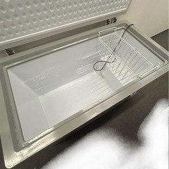 ダイキン 冷凍ストッカー LBFG4AS 鍵付き　業務用冷凍庫の画像