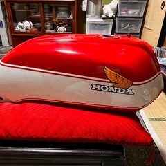 cb750f タンクの画像