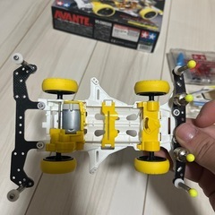 ミニ四駆本体とパーツ類
の画像