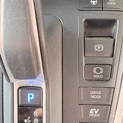 ノア　ハイブリッド　8人乗り　モデリスタの画像