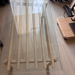 ガラスローテブルの画像