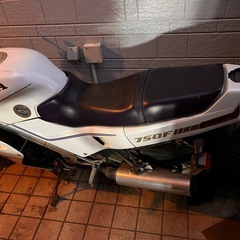 VFR750F RC24の画像