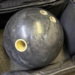 ボーリング玉の画像