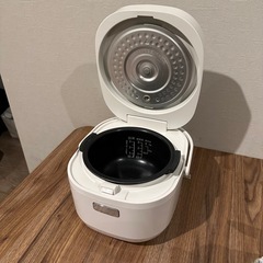 炊飯器　3合の画像