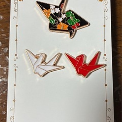 新品　折り鶴３点ピンバッジの画像