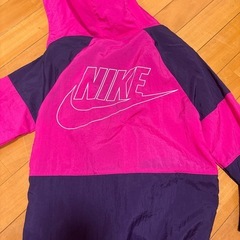 NIKIのウィンドブレーカー上下の画像
