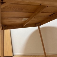 ダイニングテーブル  丸テーブルの画像