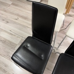 椅子4脚セットの画像