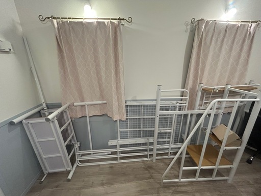 ニトリ ロフトベッド（スチール製）美品／解体済み／白岡市 引き取り限定
