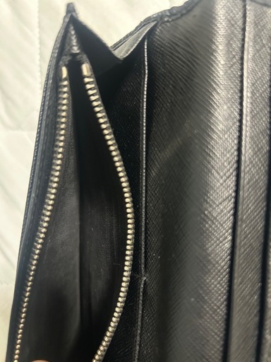 PRADA 長財布