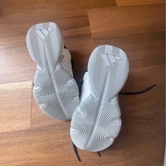 アディダス　バッシュ　レディース 23.5cmの画像