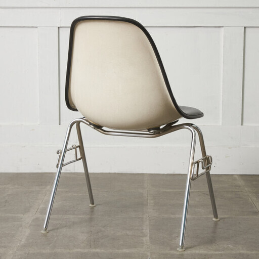 【発送の場合は即購入不可】 Herman Miller イームズ サイドシェルチェア ヴィンテージ スタッキングベース FRP Eam