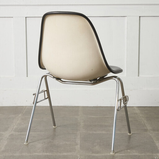 【発送の場合は即購入不可】 Herman Miller イームズ サイドシェルチェア ヴィンテージ スタッキングベース FRP Eames 椅子 ハーマンミラー ビンテージ 名作 96070