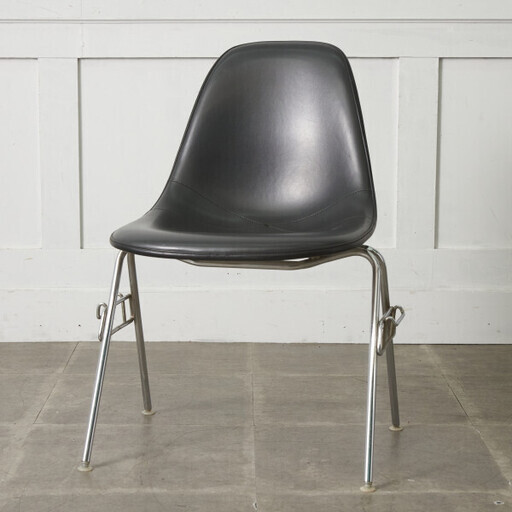 【発送の場合は即購入不可】 Herman Miller イームズ サイドシェルチェア ヴィンテージ スタッキングベース FRP Eames 椅子 ハーマンミラー ビンテージ 名作 96076