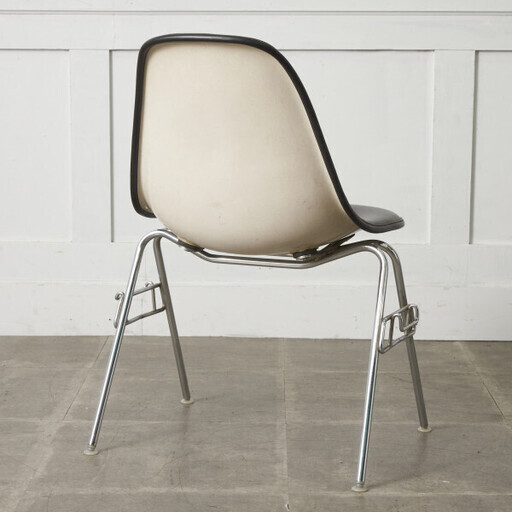 【発送の場合は即購入不可】 Herman Miller イームズ サイドシェルチェア ヴィンテージ スタッキングベース FRP Eames 椅子 ハーマンミラー ビンテージ 名作 96079