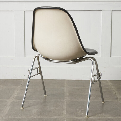 【発送の場合は即購入不可】 Herman Miller イームズ サイドシェルチェア ヴィンテージ スタッキングベース FRP Eam