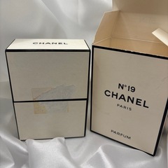 CHANELシャネル N°19 パルファム 香水　28mlの画像