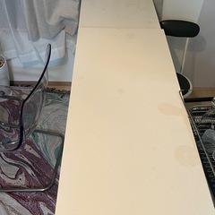 キッチンテーブルの画像