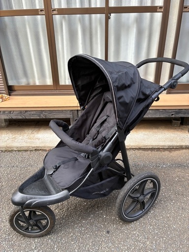 定価41800円　HAUCK Runner2