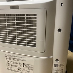 SHARP 加湿セラミックファンヒーター HX-TK12-Wの画像