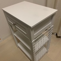 ベッドテーブルの画像