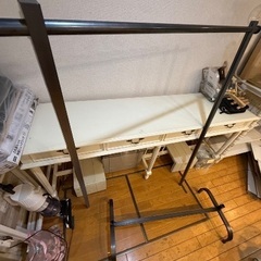 ハンガーラック アパレル コートハンガー ブラックの画像