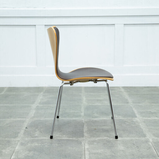 【発送の場合は即購入不可】 正規品 Fritz Hansen セブンチェア 3107 名作 椅子 フロントパディング 北欧 デンマーク