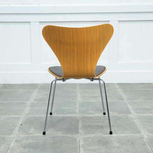 【発送の場合は即購入不可】 正規品 Fritz Hansen セブンチェア 3107 名作 椅子 フロントパディング 北欧 デンマーク