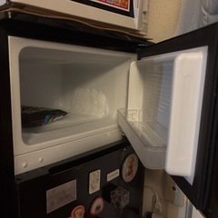 【美品】Comfee' 90L 2ドア冷凍冷蔵庫 ブラック 省エネの画像