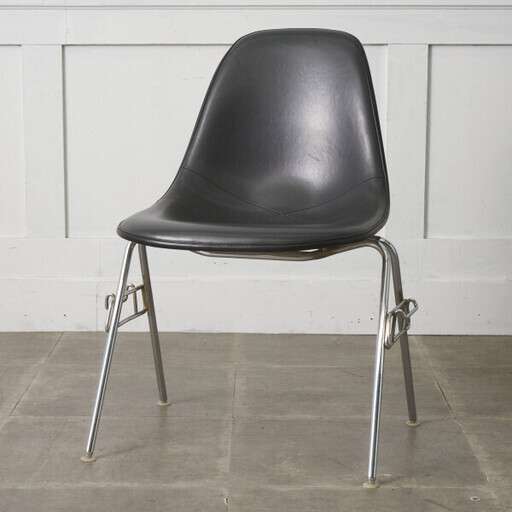 【発送の場合は即購入不可】 Herman Miller イームズ サイドシェルチェア ヴィンテージ スタッキングベース FRP Eames 椅子 ハーマンミラー ビンテージ 名作 97231