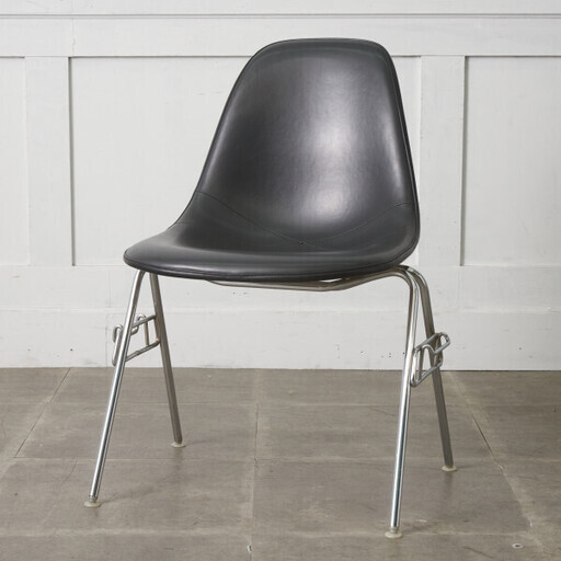 【発送の場合は即購入不可】 Herman Miller イームズ サイドシェルチェア ヴィンテージ スタッキングベース FRP Eames 椅子 ハーマンミラー ビンテージ 名作 97237