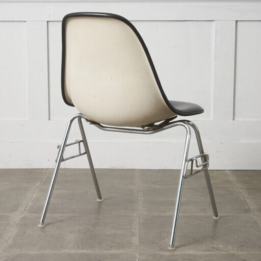 【発送の場合は即購入不可】 Herman Miller イームズ サイドシェルチェア ヴィンテージ スタッキングベース FRP Eam