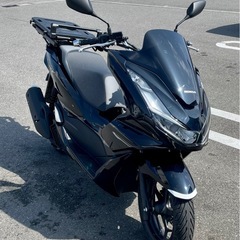 【令和6年式】PCX125(JK05) 黒 自賠責R9.2月まで！R-SPACEスライドキャリア＆大型BOX付【副業・デリバリー即戦力】の画像